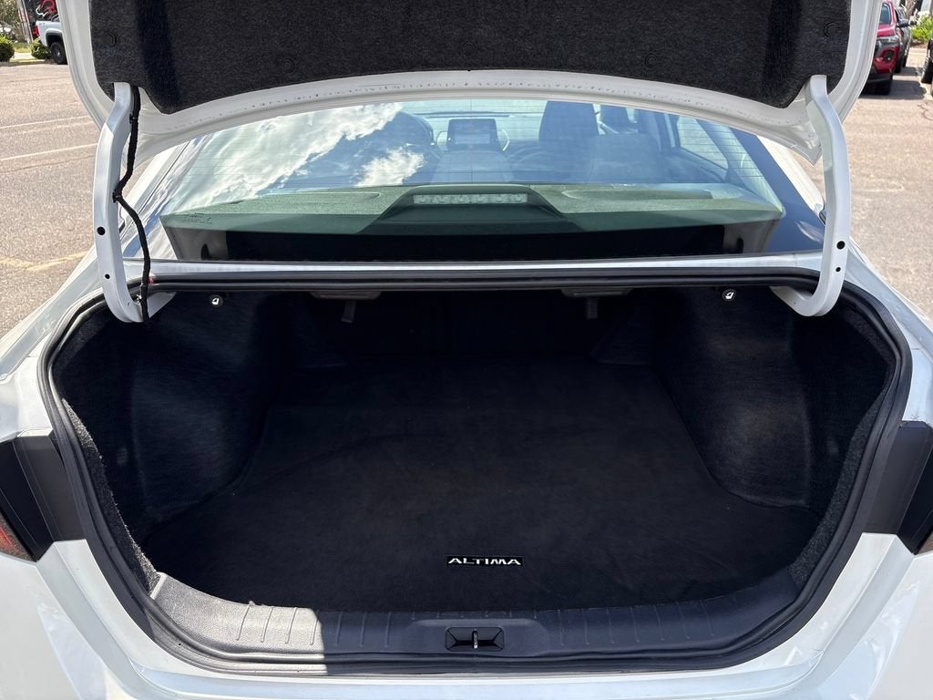 2024 Nissan Altima Base