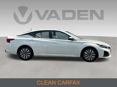 2024 Nissan Altima Base