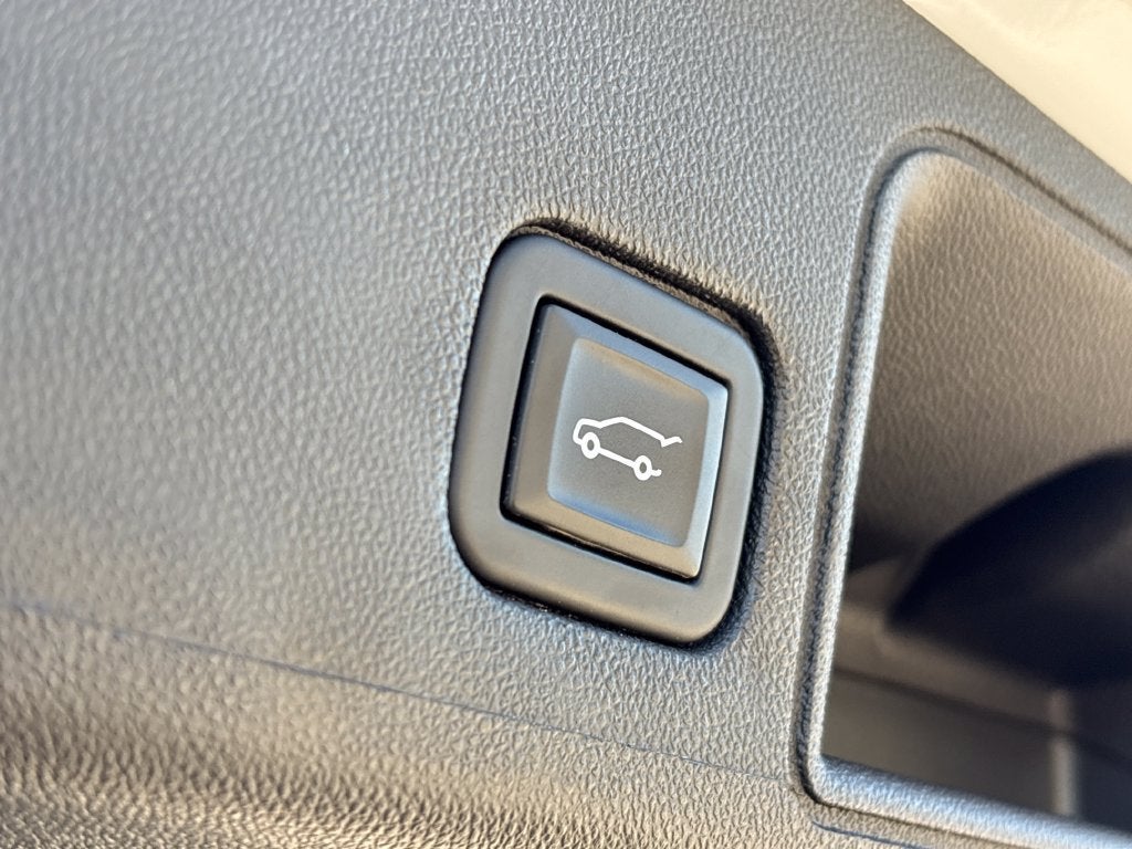 2023 GMC Terrain Base