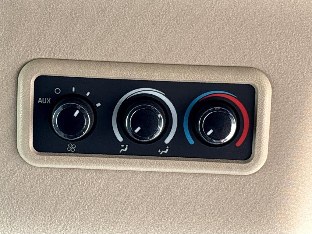 2019 Chevrolet Express Passenger 3500 LT