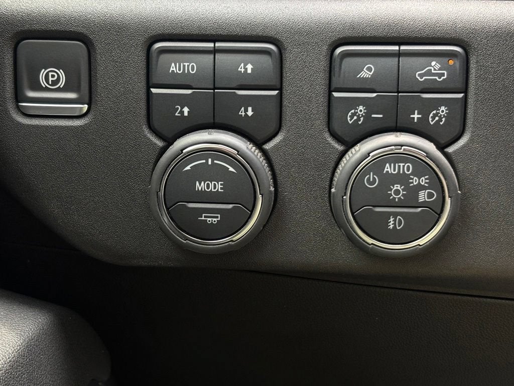2025 Chevrolet Silverado 1500 Base