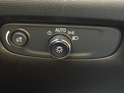 2022 Chevrolet Traverse Base