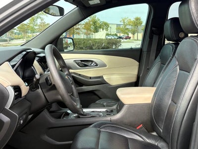 2022 Chevrolet Traverse Base