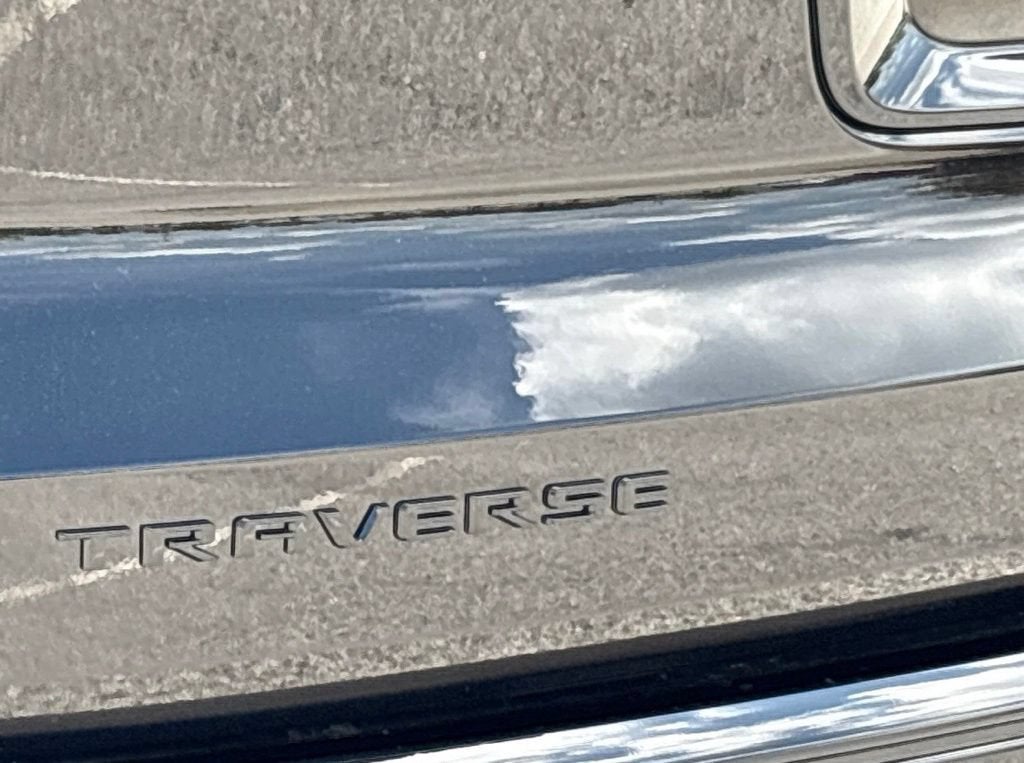 2027 Chevrolet Traverse RS