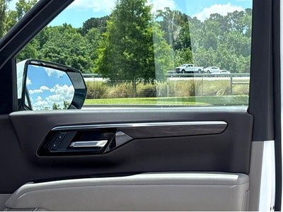 2025 Chevrolet Suburban LT