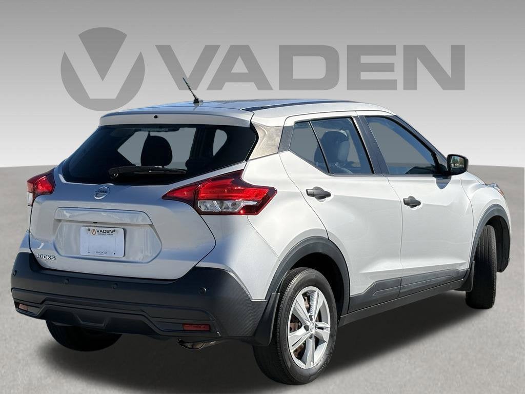 2020 Nissan Kicks S