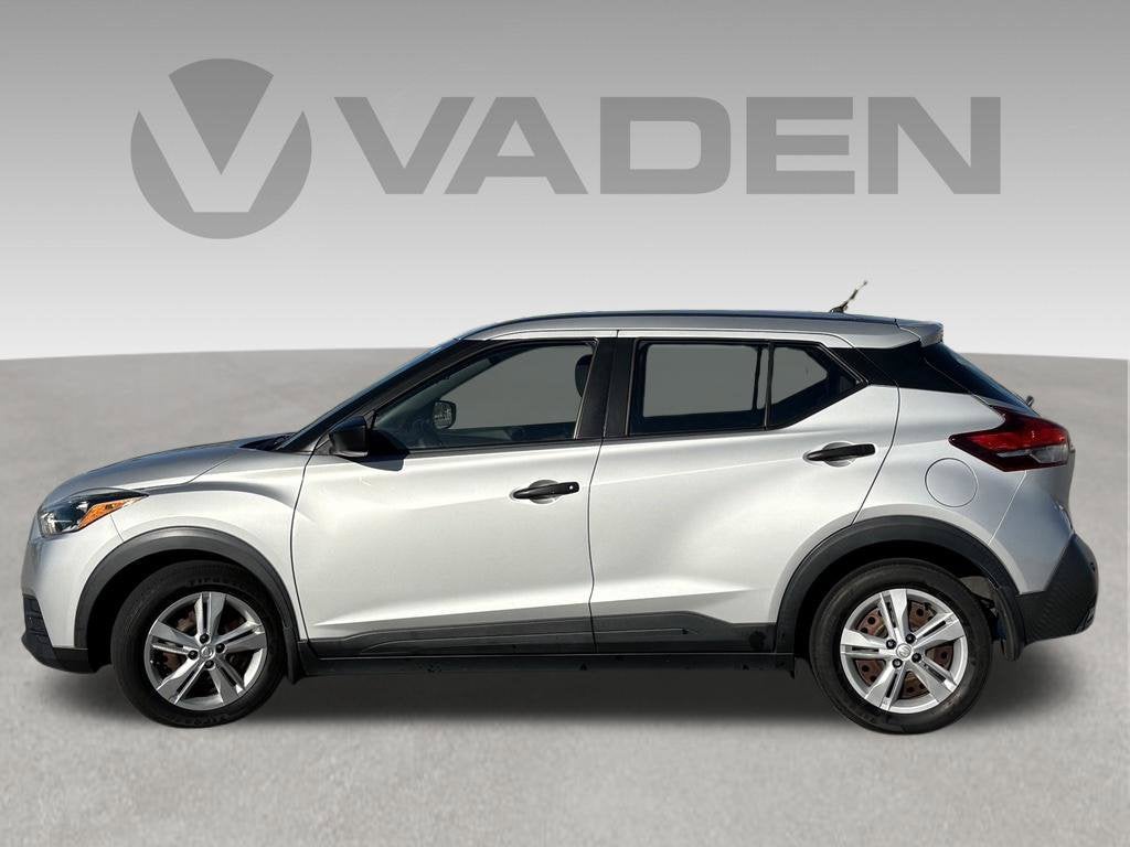 2020 Nissan Kicks S