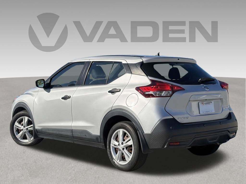 2020 Nissan Kicks S