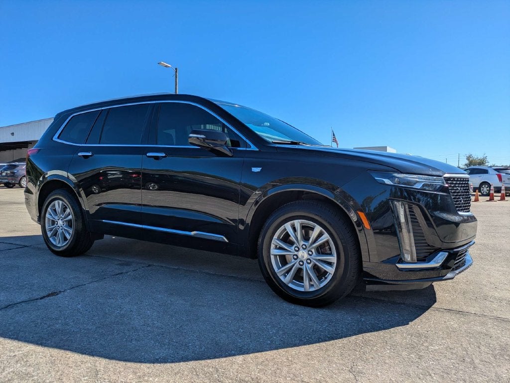2022 Cadillac XT6 Luxury