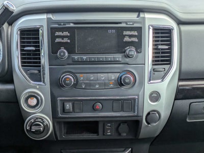 2018 Nissan TITAN SV
