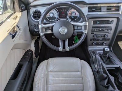 2011 Ford Mustang V6