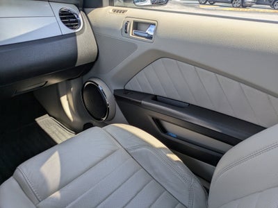 2011 Ford Mustang V6