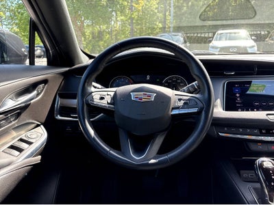 2023 Cadillac XT4 Premium Luxury