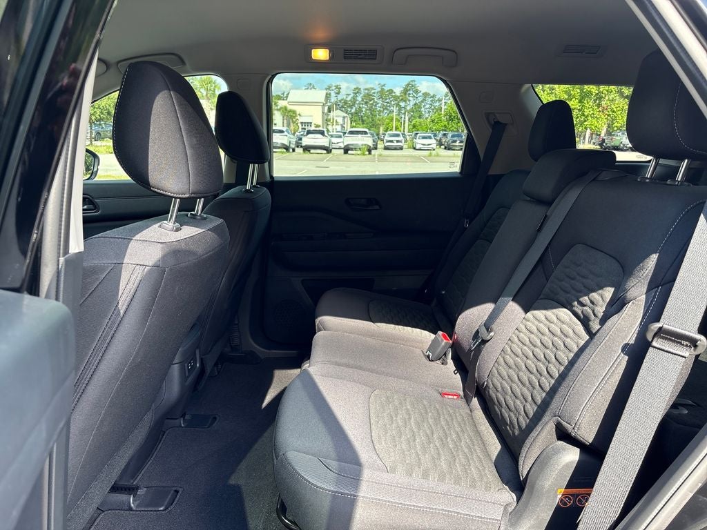 2026 Nissan Pathfinder S