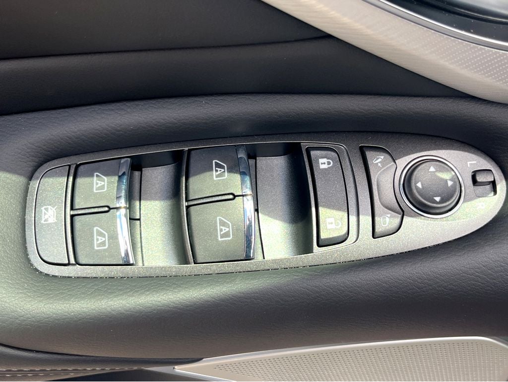 2024 INFINITI Q50 LUXE
