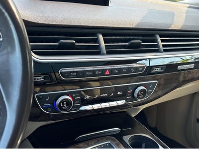 2019 Audi Q7 55 Premium Plus quattro