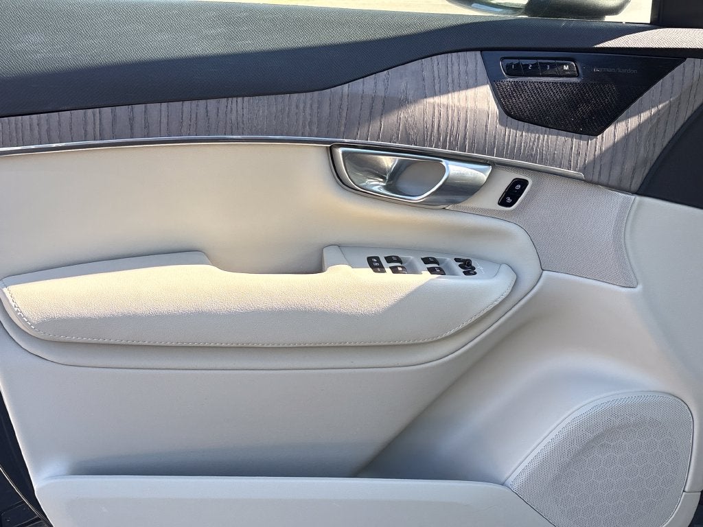 2023 Volvo XC90 B6 Plus 7-Seater