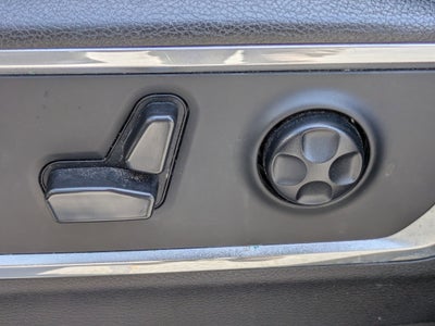 2021 RAM 1500 Laramie Crew Cab 4x2 5'7" Box