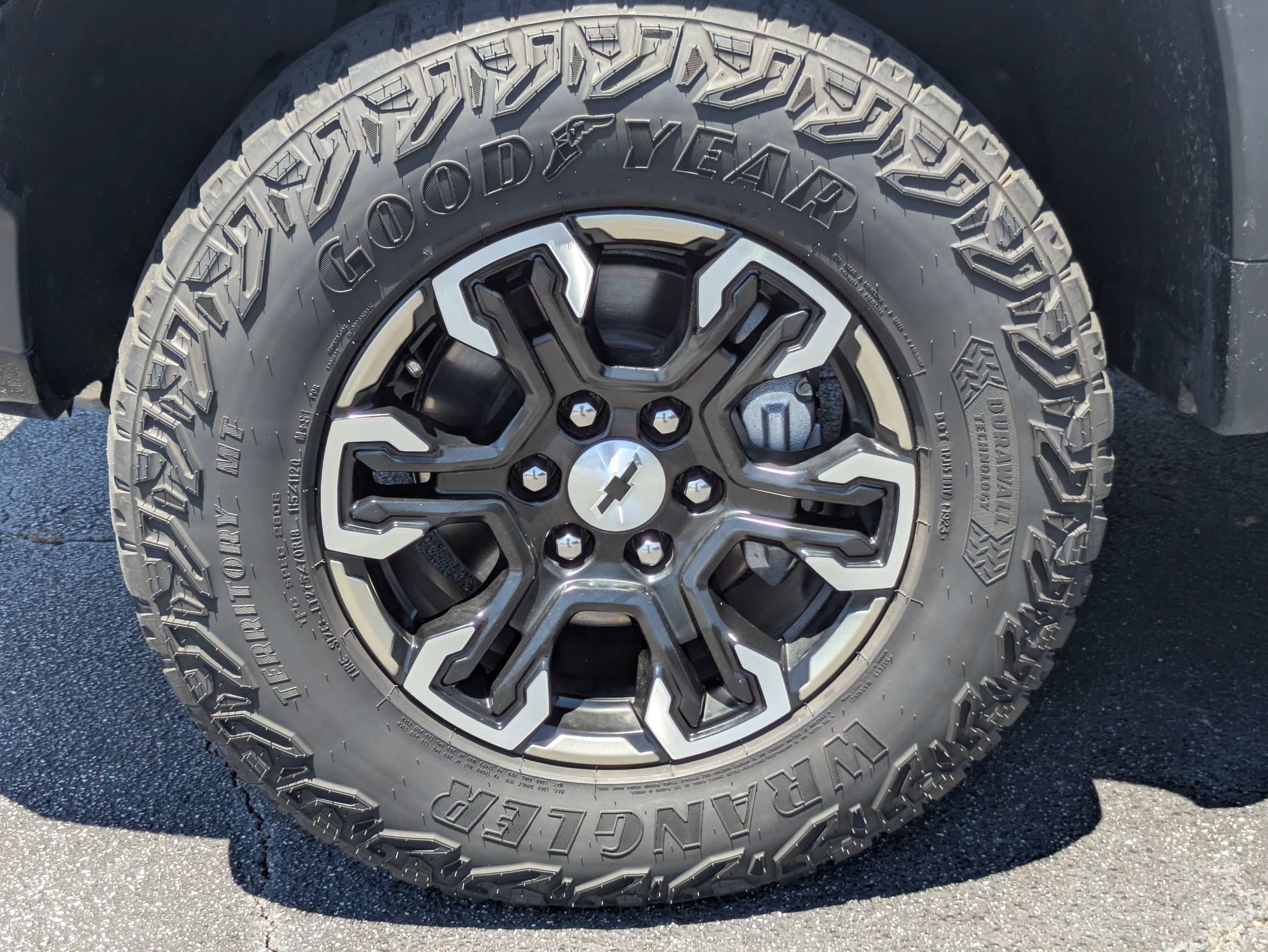 2024 Chevrolet Silverado 1500 LTZ
