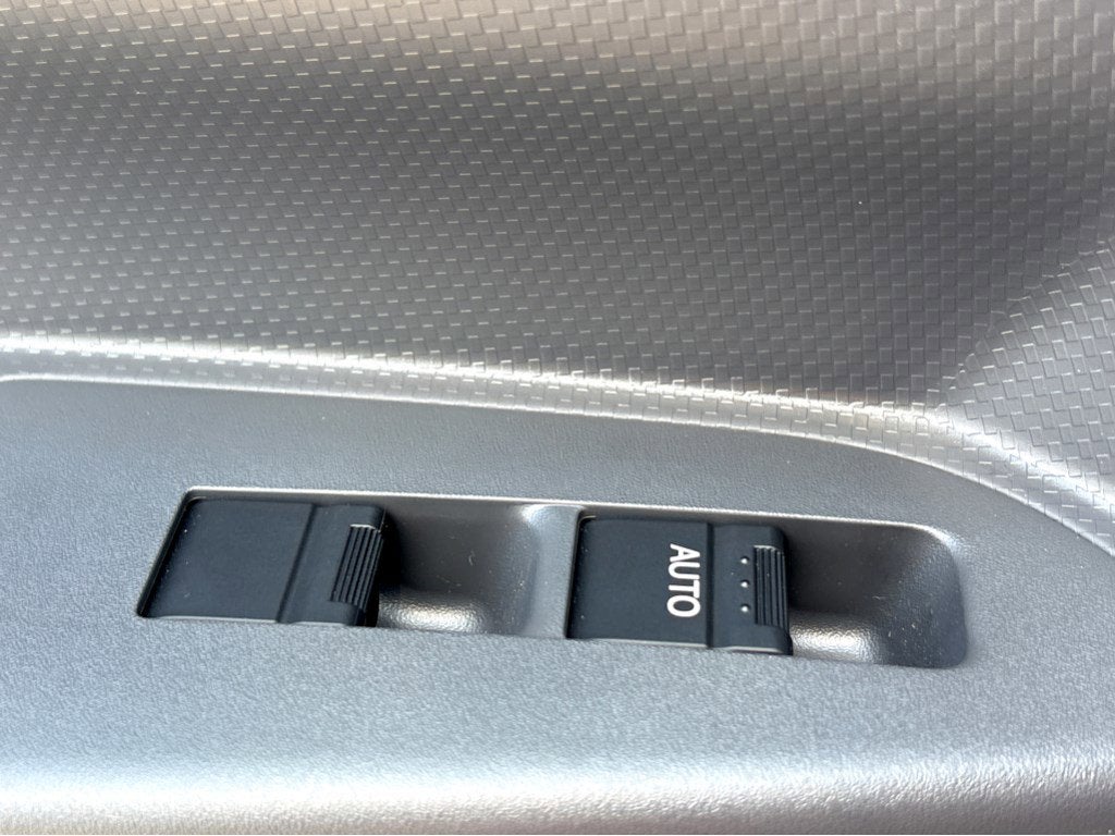 2026 Isuzu NPR Base