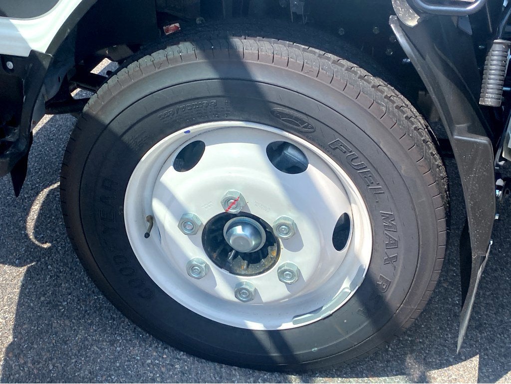 2024 Isuzu NPR HD 176 WB