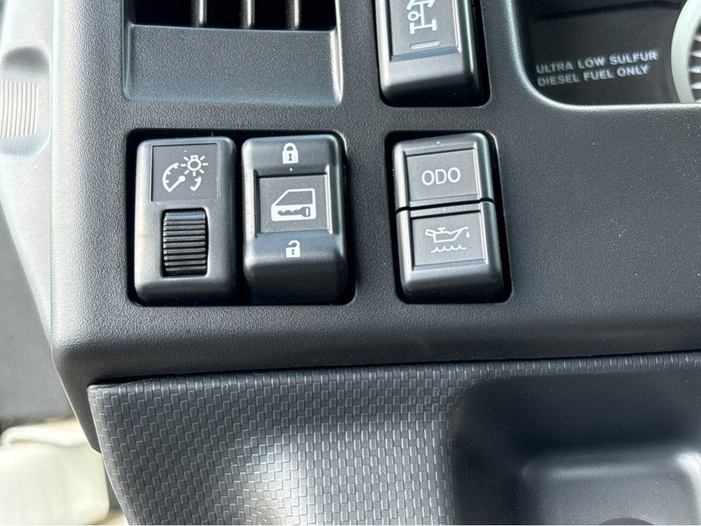 2024 Isuzu NPRHD Base