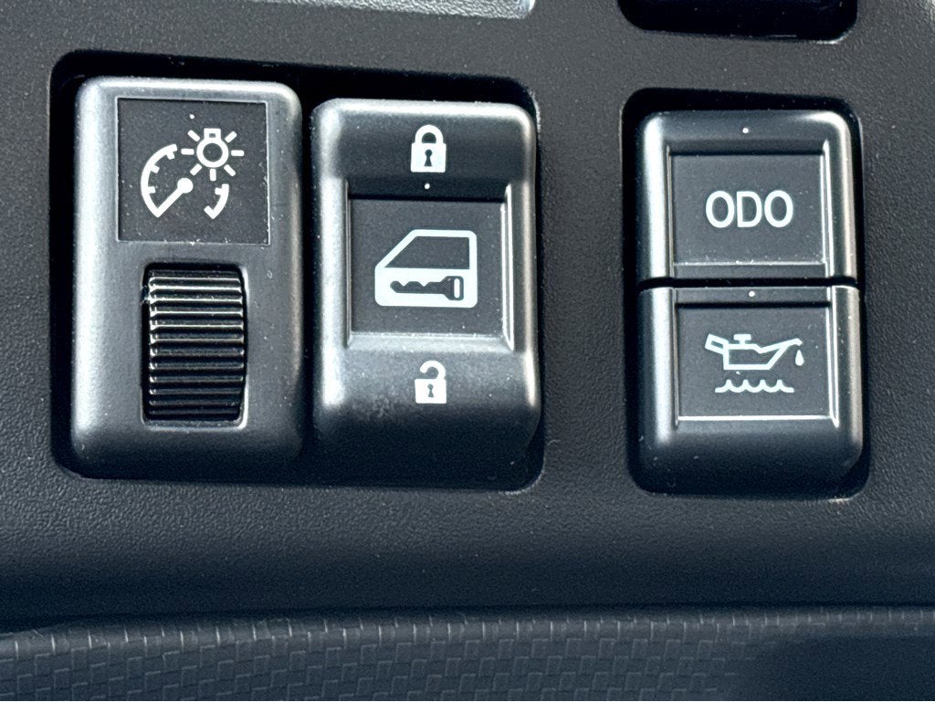 2024 Isuzu NRR 212 WB