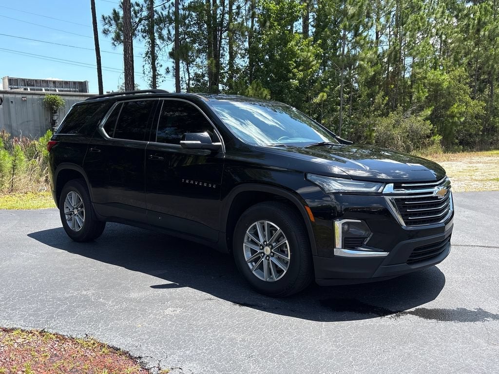 2022 Chevrolet Traverse LT Cloth