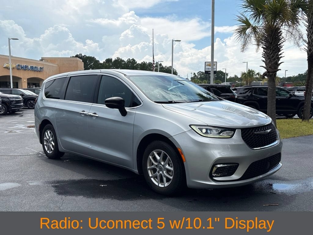 2024 Chrysler Pacifica Touring
