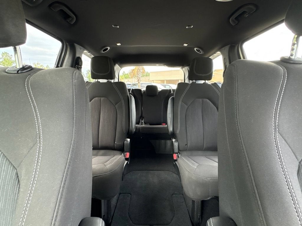 2024 Chrysler Pacifica Touring