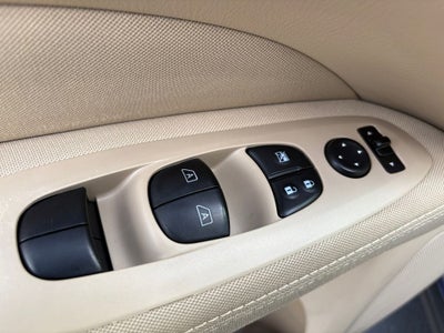 2017 Nissan Pathfinder SV